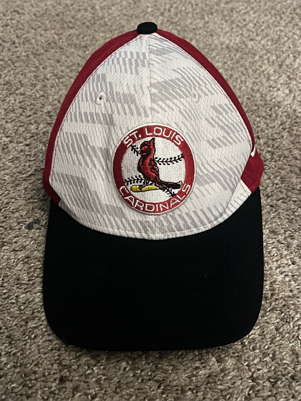New Era St. Louis Cardinals Flex Hat 2025 MLB Clubhouse 39THIRTY Size S/M Fitted